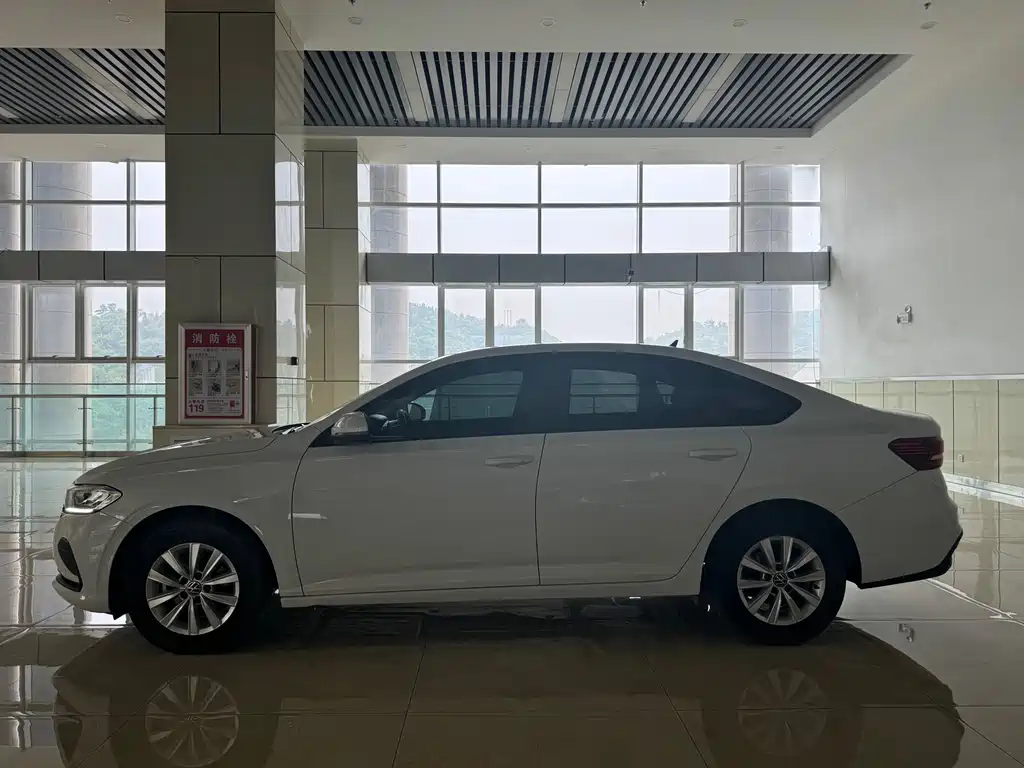 Volkswagen Lavida 2024