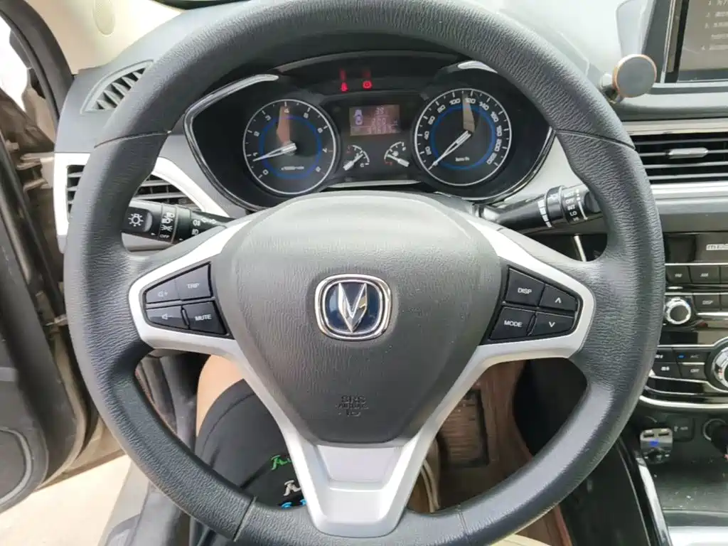 Changan V7 2015 — фото 11