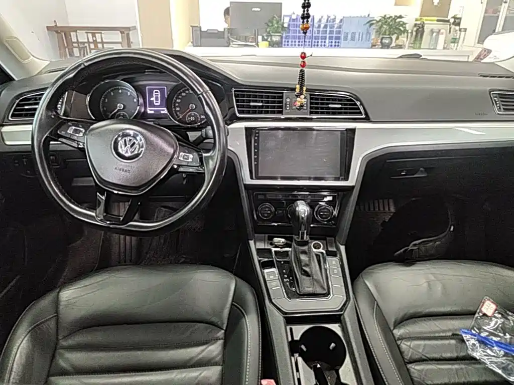 Volkswagen Lamando 2018 — фото 10
