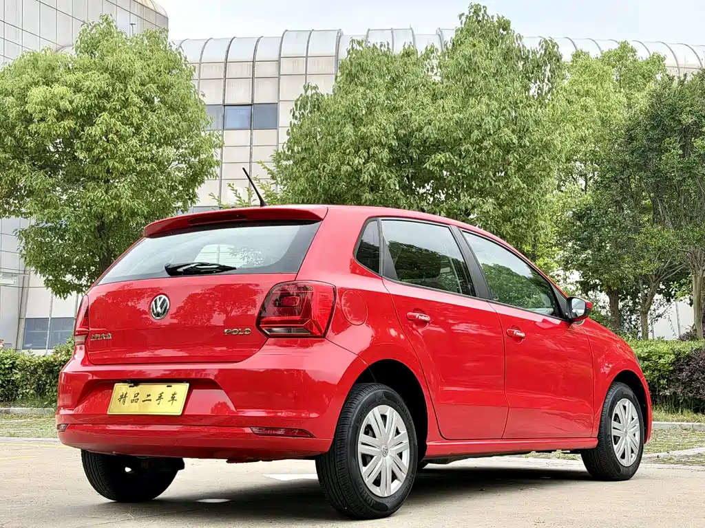 Volkswagen Polo 2016 — фото 12