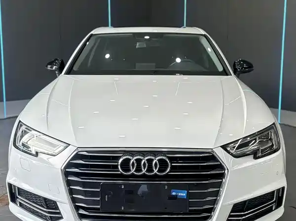 Audi A4L 2020