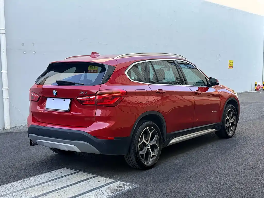 BMW X1 2018 — фото 9