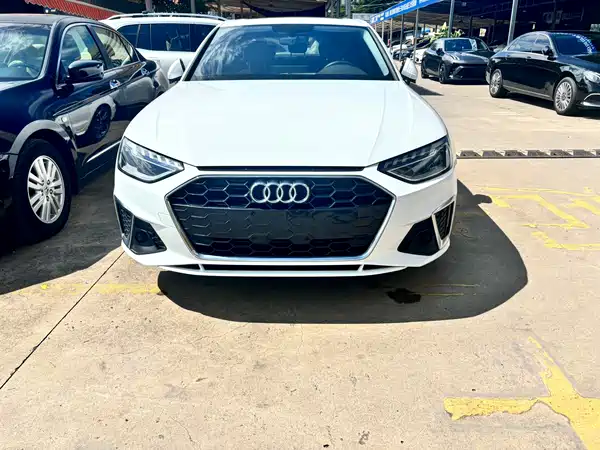 Audi A4L 2020