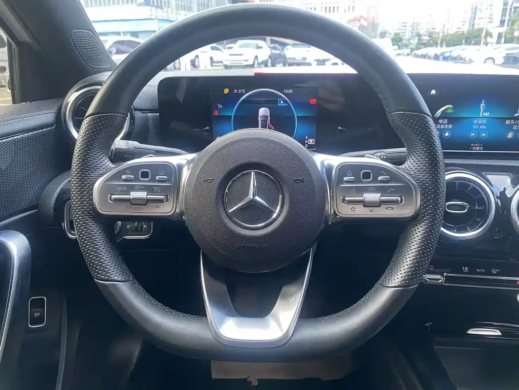 Mercedes-Benz A-Class 2019 — фото 12