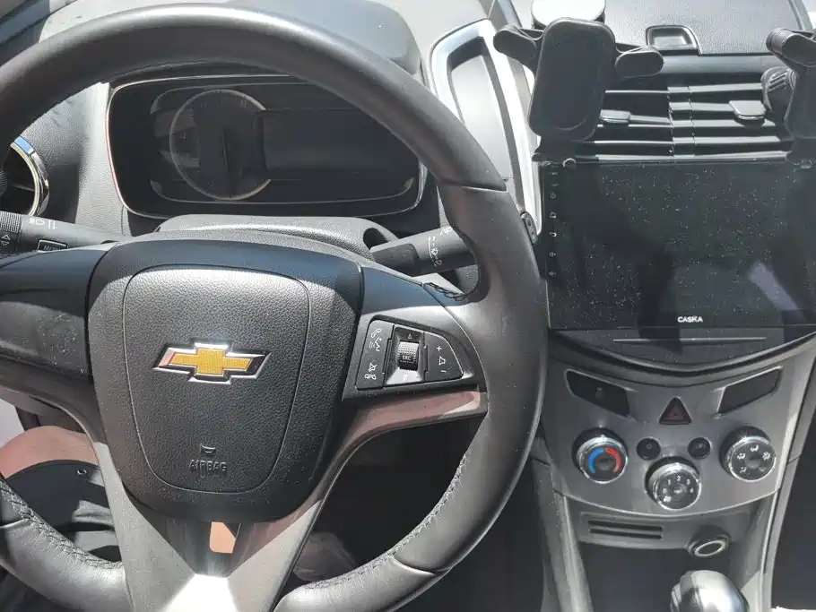 Chevrolet Trax 2014 — фото 12