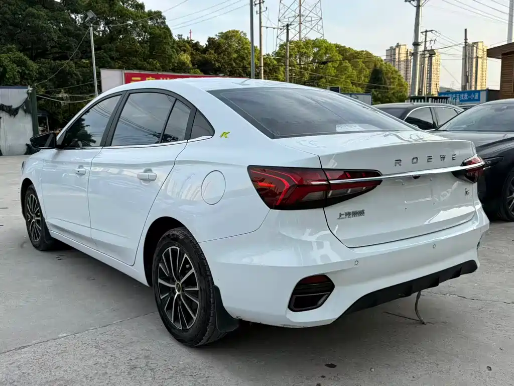 Roewe i5 2023 — фото 10