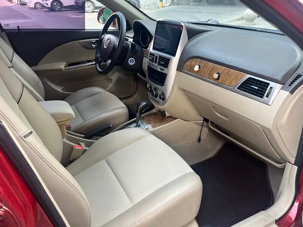 Buick Excelle 2016 — фото 11
