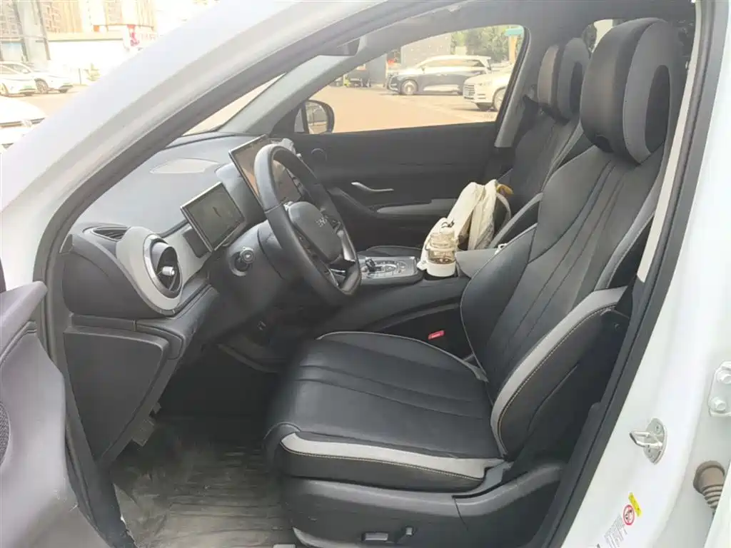 BYD Seal 05 DM-i 2024 — фото 15