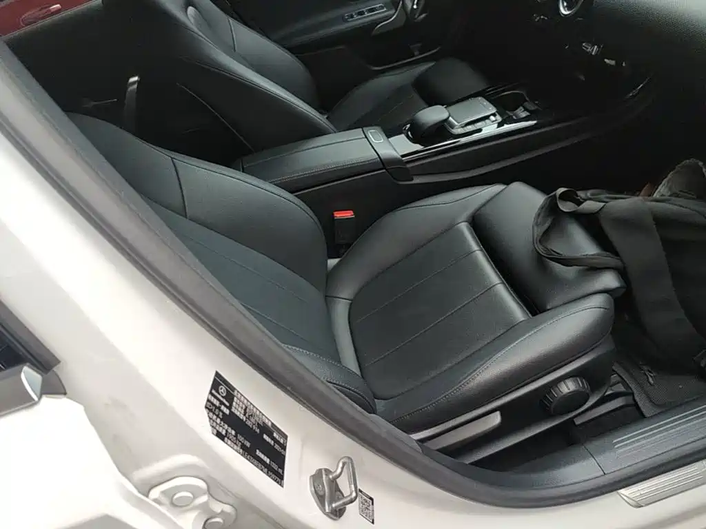 Mercedes-Benz A-Class 2021 — фото 25