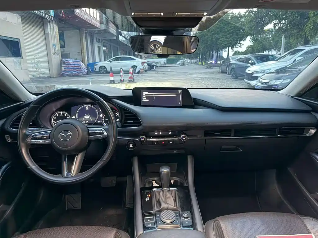 Mazda 3 Angkesela 2021