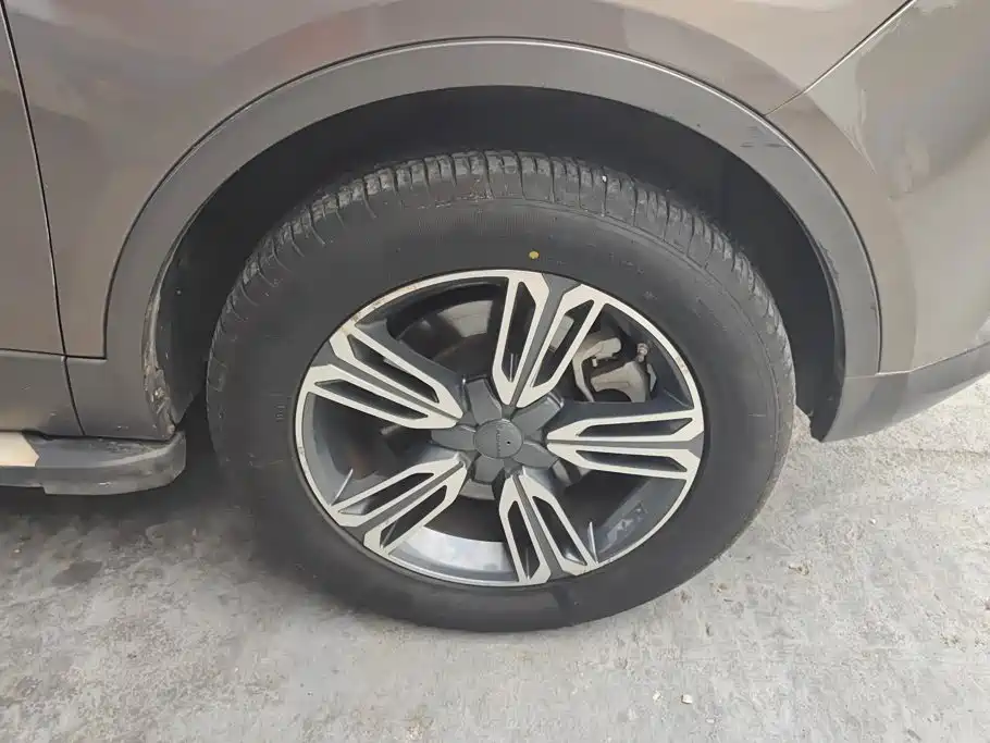 Leopaard CS10 2019