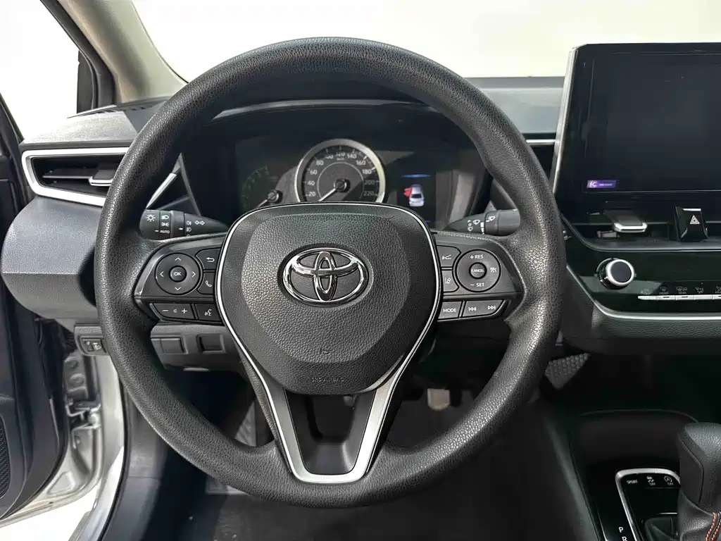 Toyota Corolla 2023 — фото 15