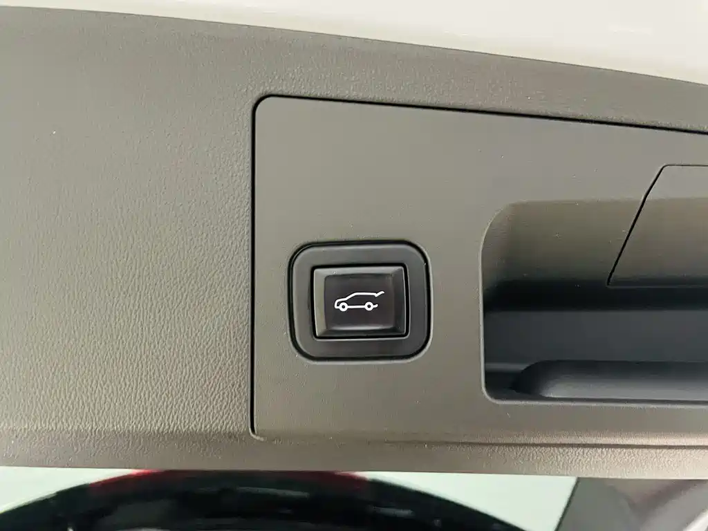 Cadillac XT5 2021 — фото 19
