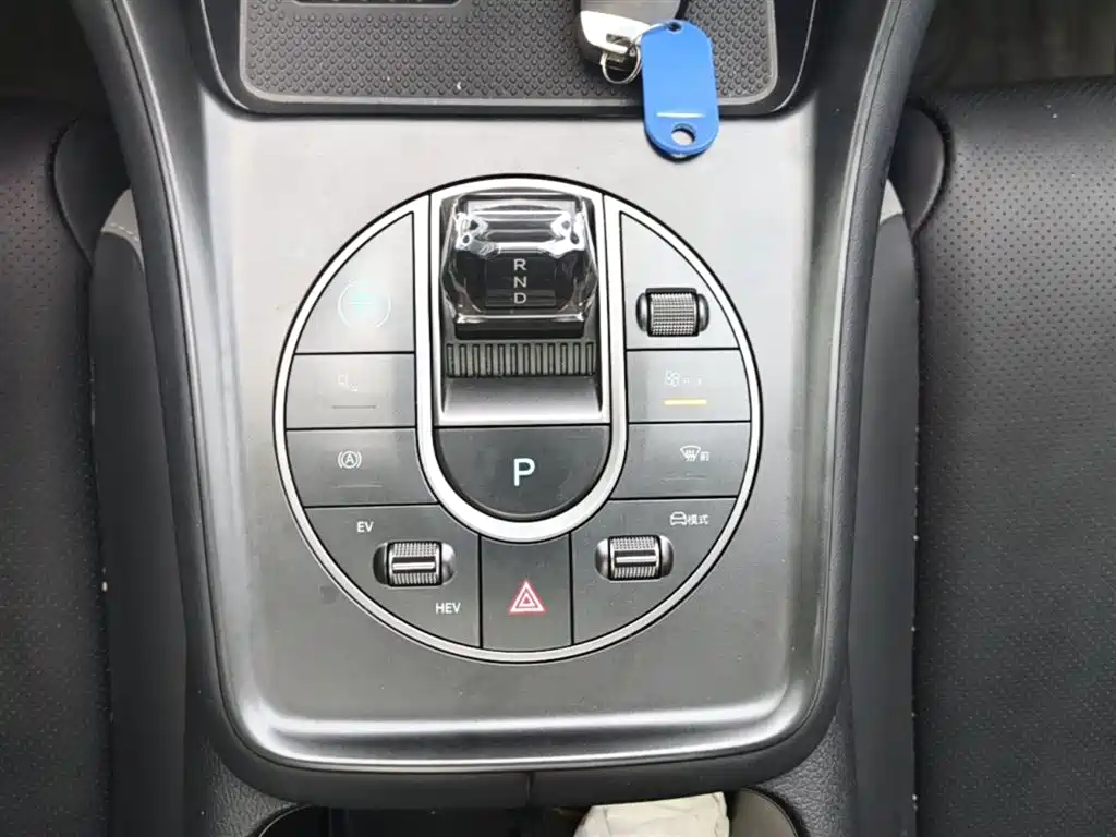 BYD Seal 05 DM-i 2024 — фото 14