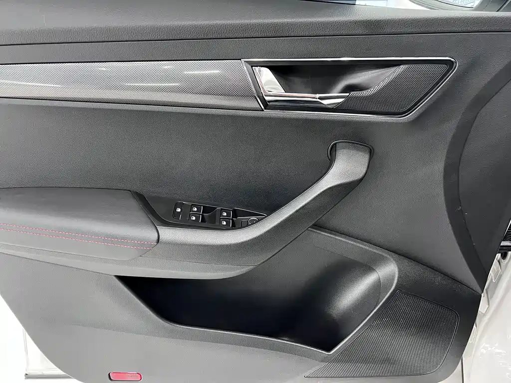 Skoda Korok 2022 — фото 8