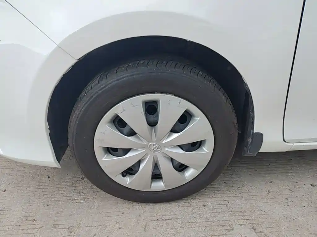 Toyota Yaris L 2020 — фото 23