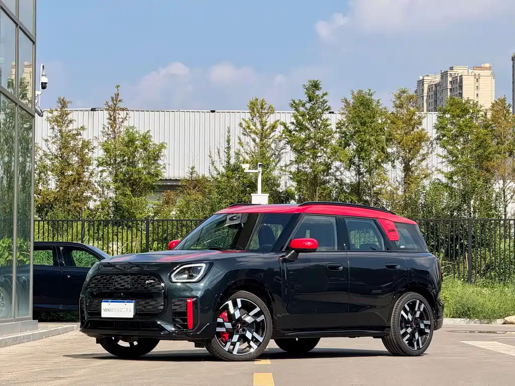 MINI JCW COUNTRYMAN 2025