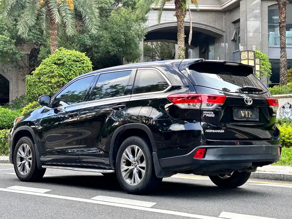 Toyota Highlander 2018 — фото 4