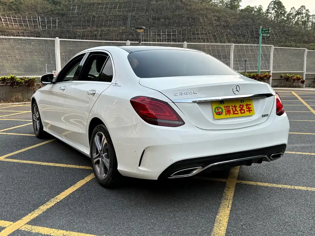 Mercedes-Benz C-Class 2020 — фото 19