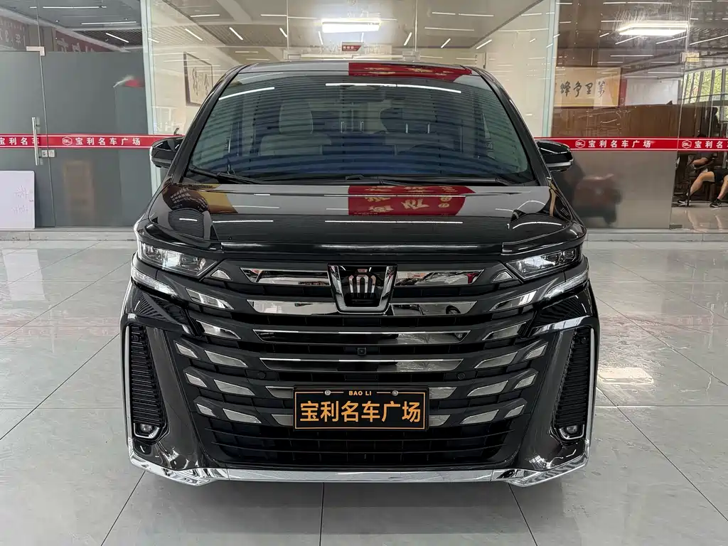 Toyota Vellfire 2024 — фото 2