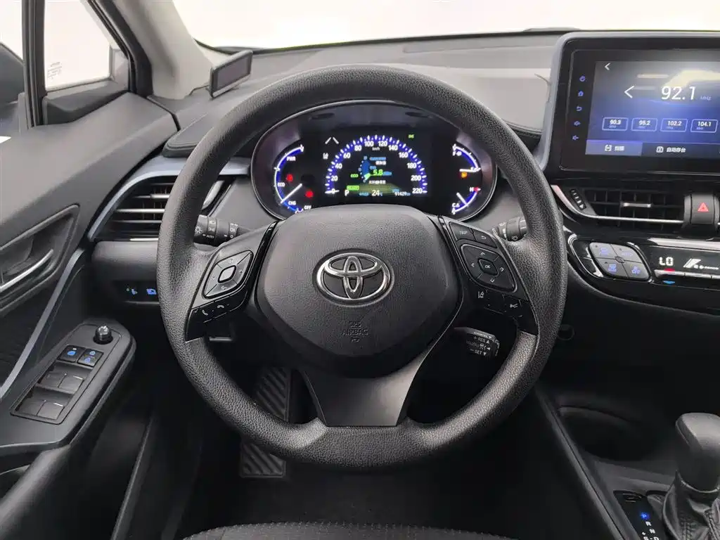 Toyota IZOA 2022 — фото 11