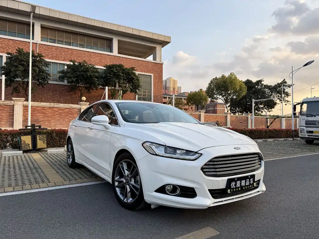 Ford Mondeo 2016 — фото 3