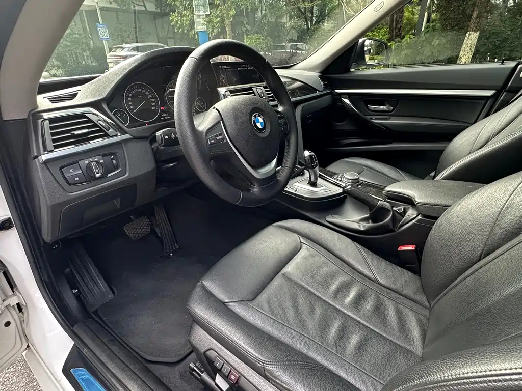 BMW 3 Series GT 2015 — фото 16