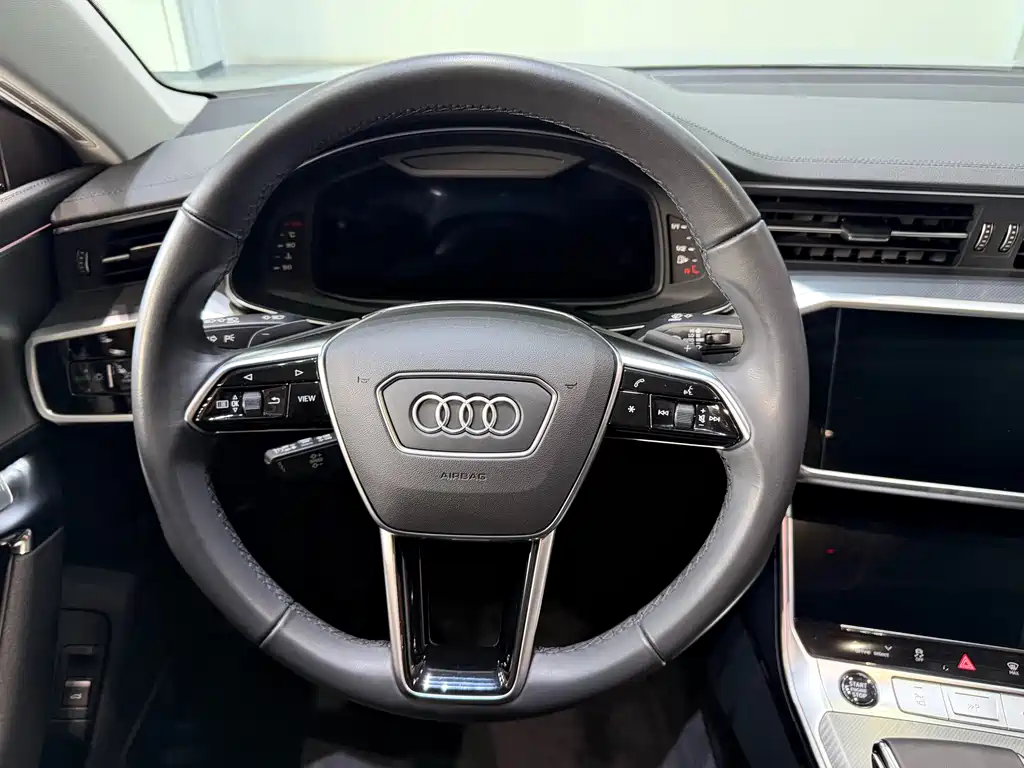 Audi A7 2023 — фото 8