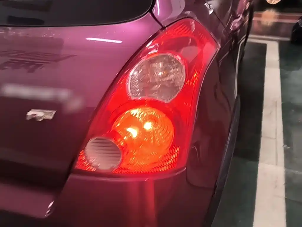 Suzuki Swift 2015 — фото 8