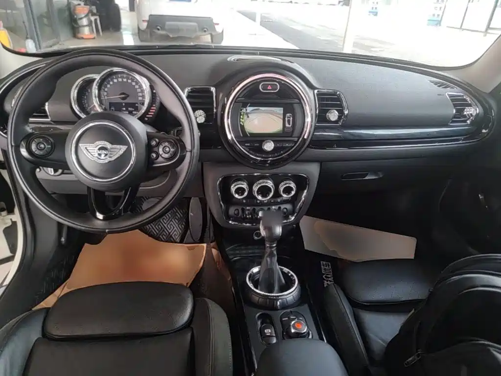 MINI Clubman 2017 — фото 10