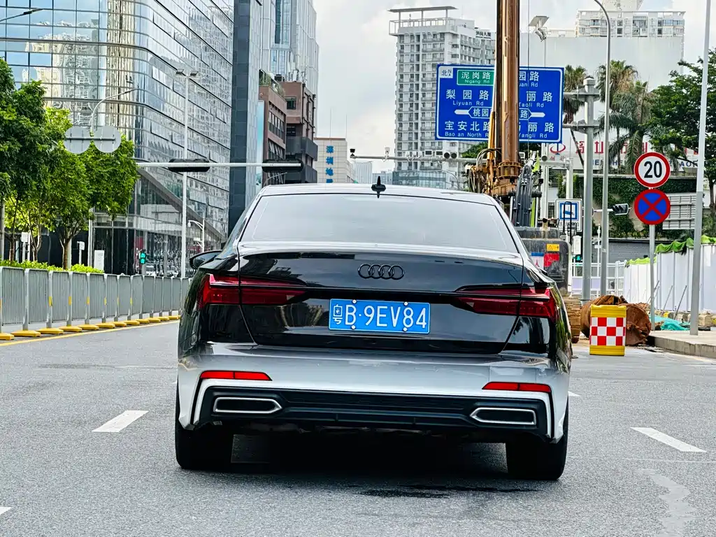 Audi A6L 2022
