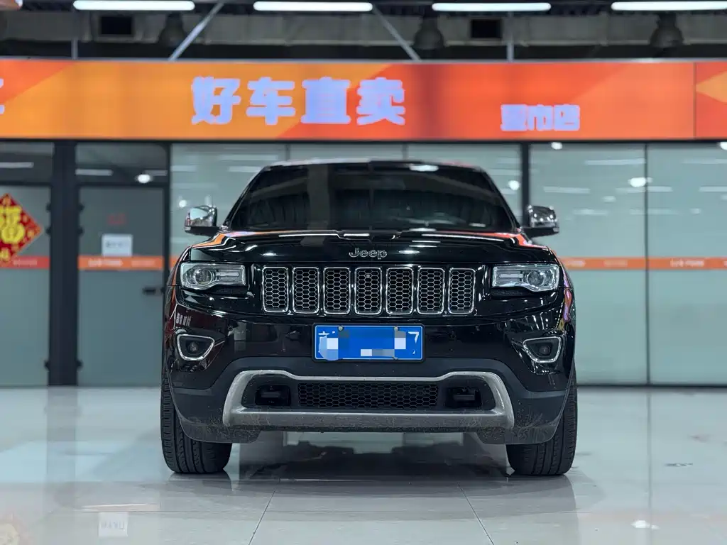 Jeep Grand Cherokee 2017 — фото 2