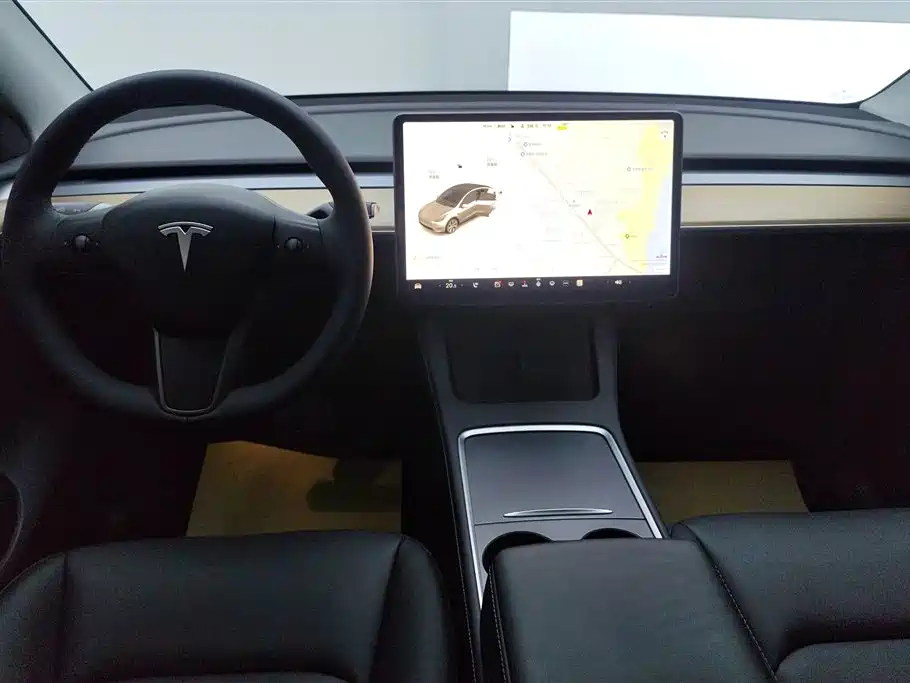 Tesla Model Y 2021 — фото 12