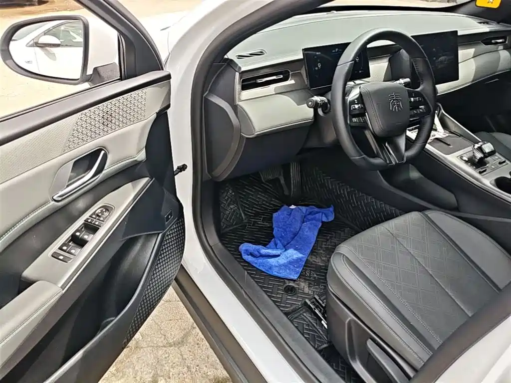 BYD Qin PLUS 2025 — фото 16