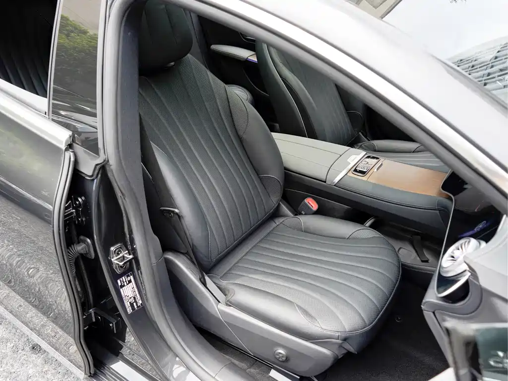 Mercedes-Benz EQS 2023 — фото 18