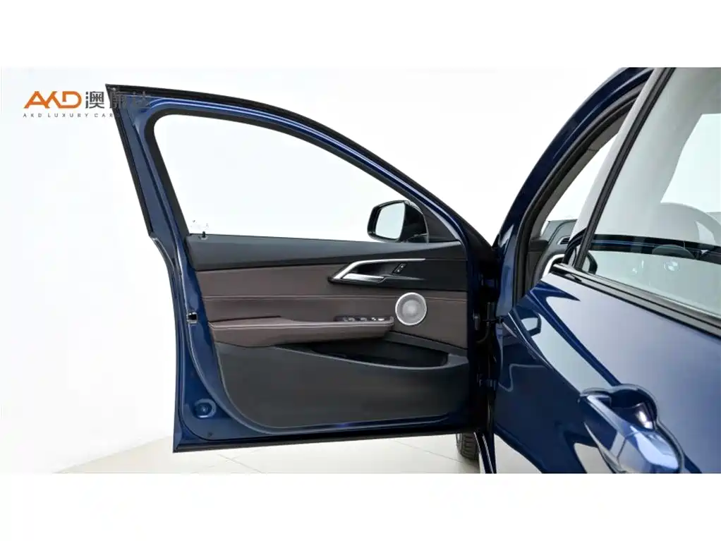 BMW 1 Series 2023 — фото 10