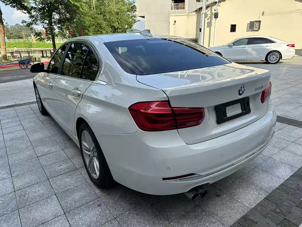 BMW 3 Series 2017 — фото 6