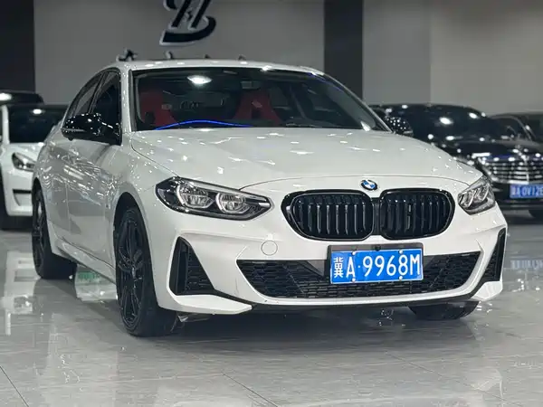 BMW 1 Series 2023