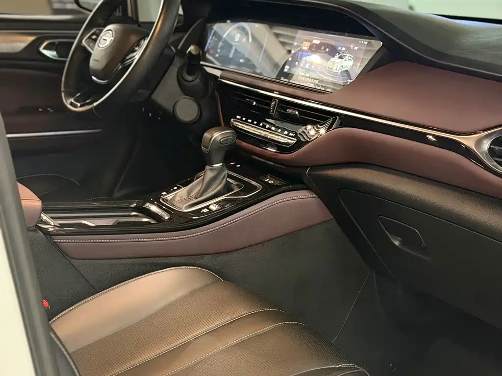 GAC Trumpchi M6 2023 — фото 9