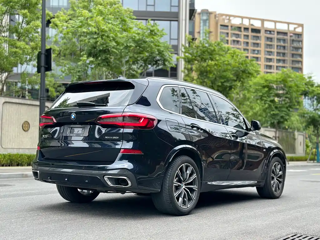 BMW X5 2021 — фото 23