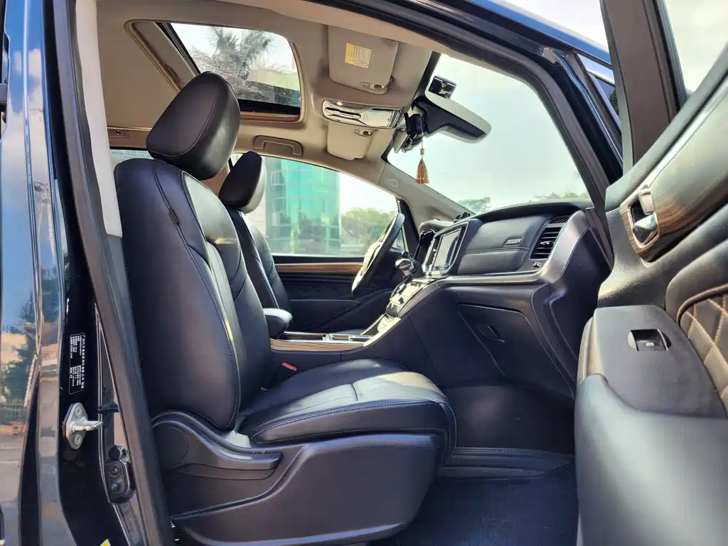 GAC Motor Trumpchi M8 2019 — фото 11
