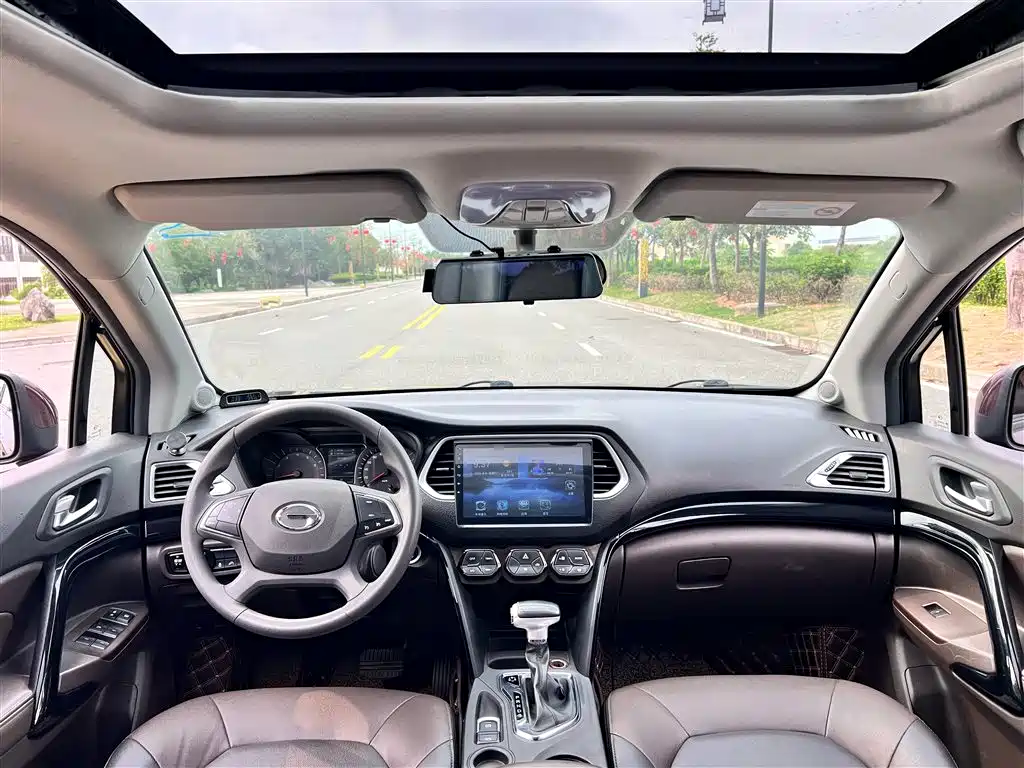 GAC Motor Trumpchi GS4 2018 — фото 18