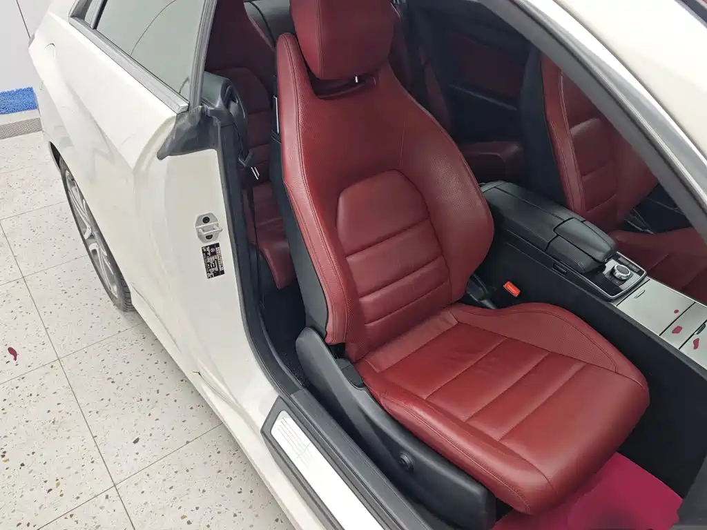 Mercedes-Benz E-Class 2015 — фото 25