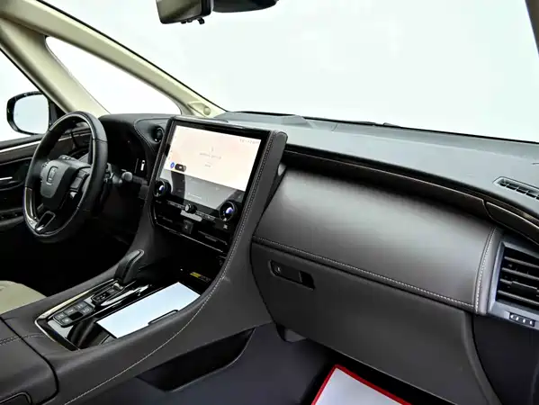 Toyota Vellfire 2023