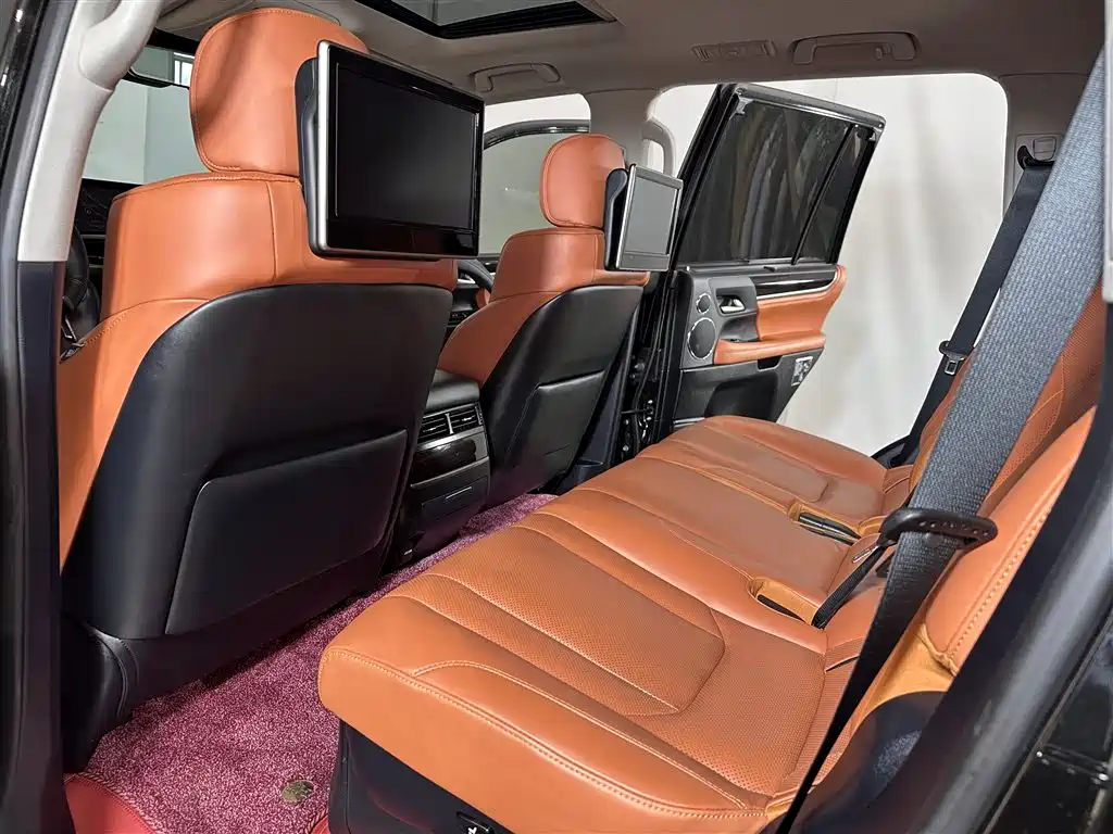 Lexus LX 2020 — фото 10