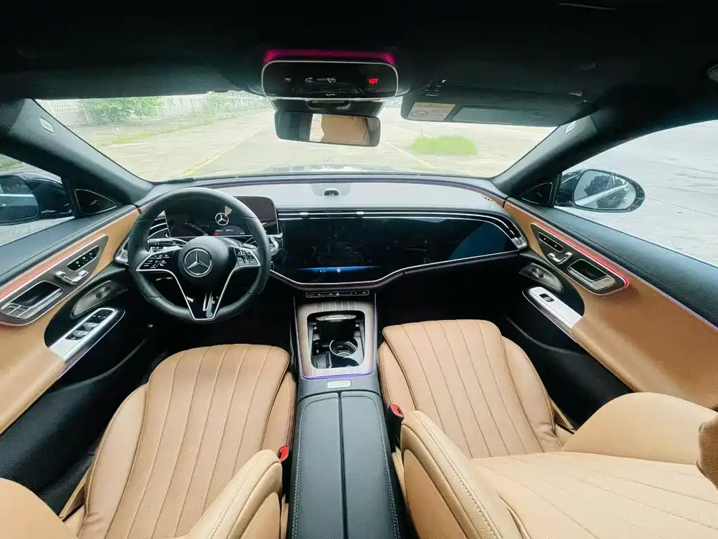 Mercedes-Benz E-Class 2024
