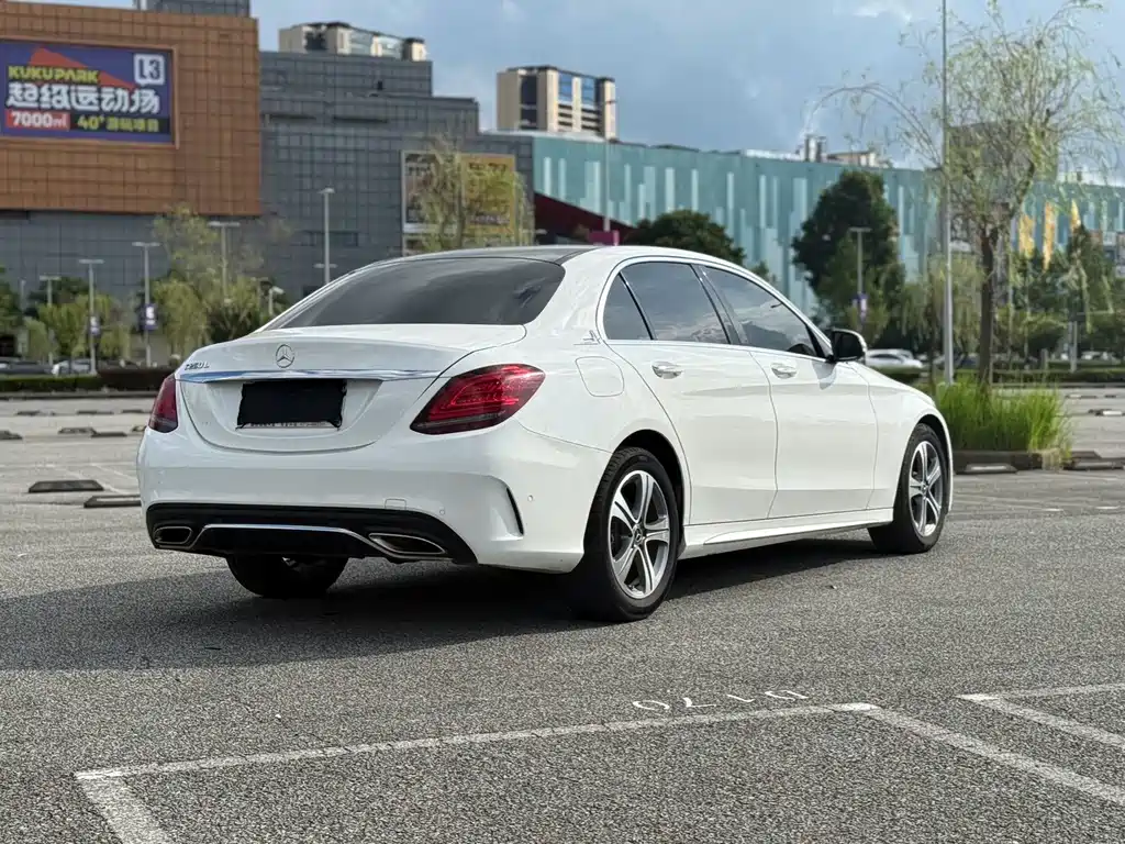 Mercedes-Benz C-Class 2018