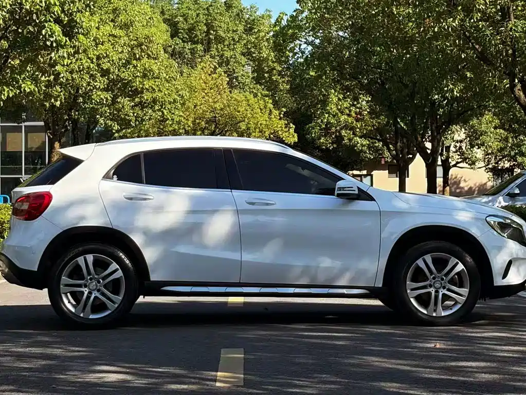 Mercedes-Benz GLA 2017