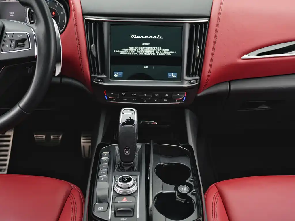 Maserati Levante 2021 — фото 12