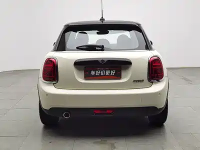 MINI MINI 2020